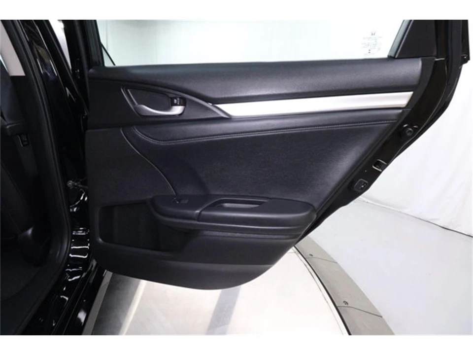 2016 Honda Civic 10th Gen - Image 22 of 31