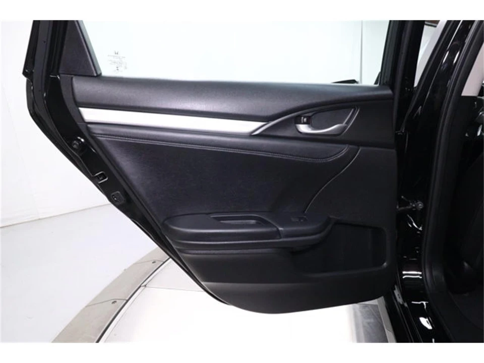 2016 Honda Civic 10th Gen - Image 21 of 31
