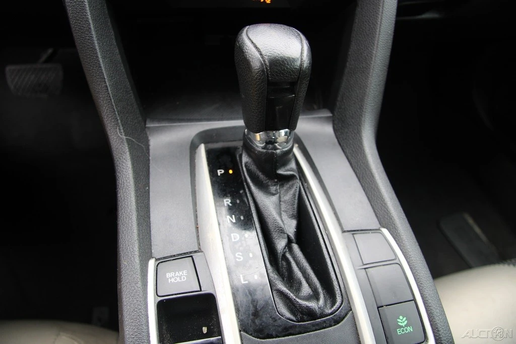 2016 Honda Civic 10th Gen - Image 18 of 21