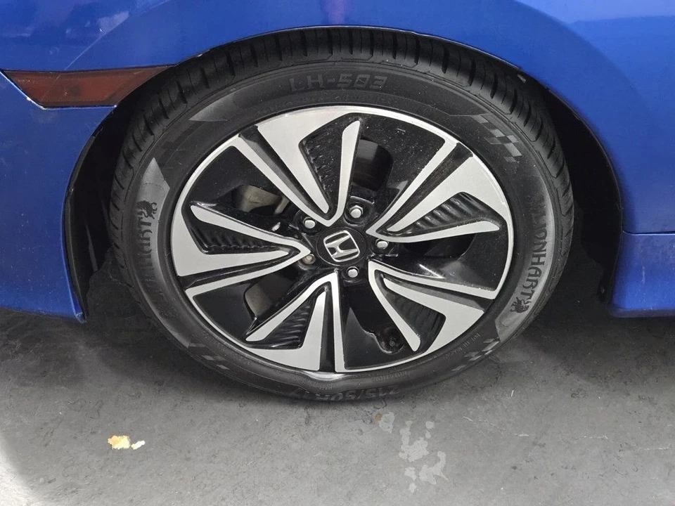 2016 Honda Civic 10th Gen - Image 5 of 12