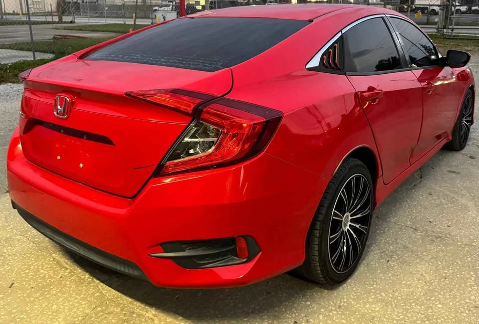2016 Honda Civic 10th Gen - Image 3 of 8