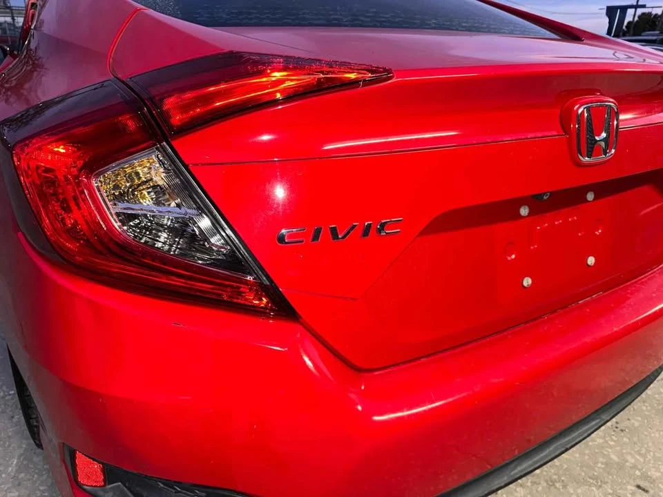 2016 Honda Civic 10th Gen - Image 4 of 8
