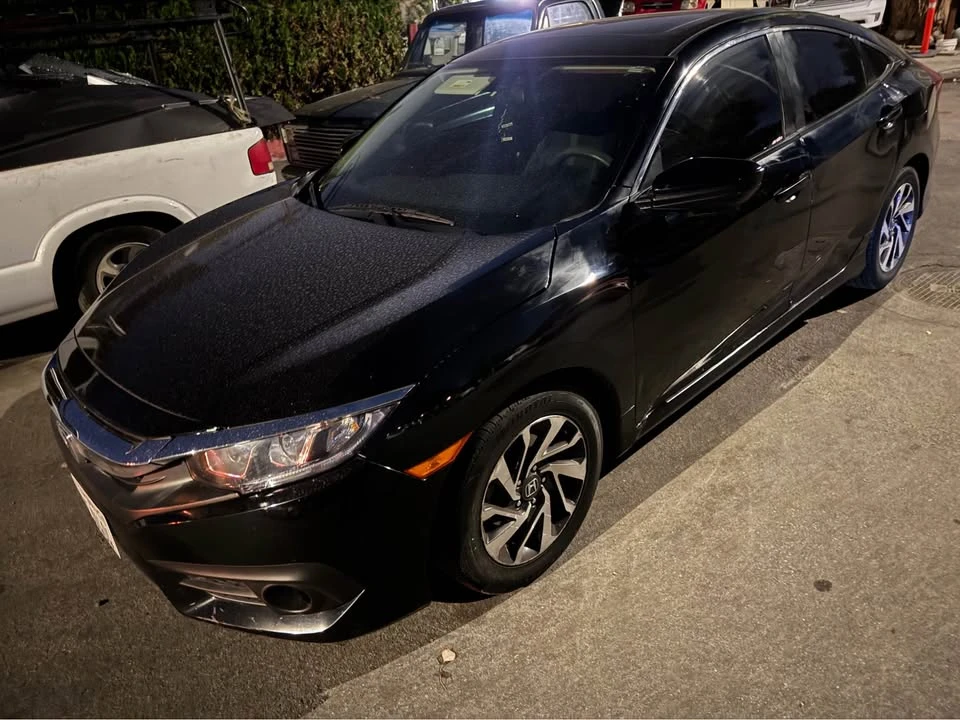 2016 Honda Civic 10th Gen - Image 2 of 5
