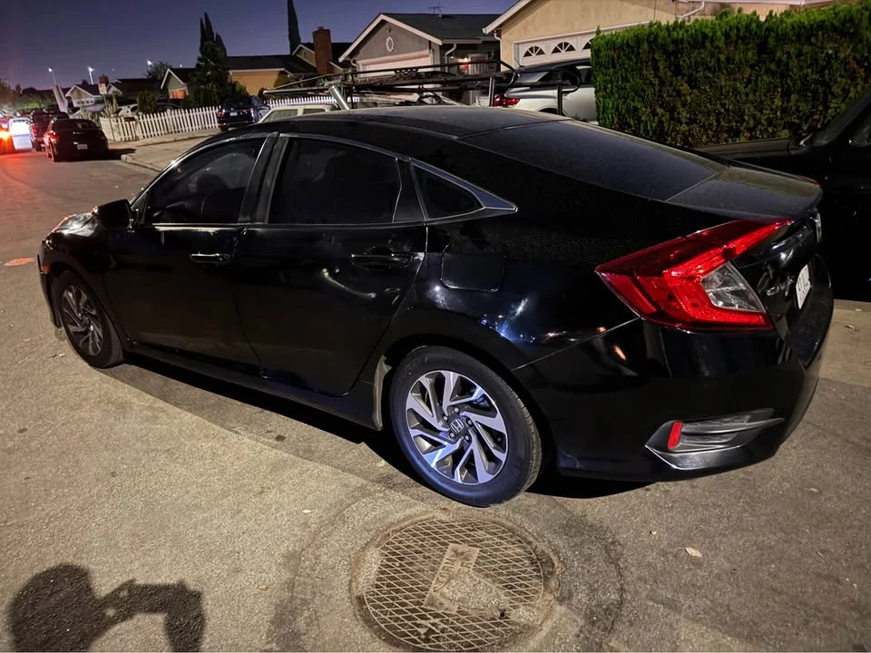 2016 Honda Civic 10th Gen - Image 3 of 5