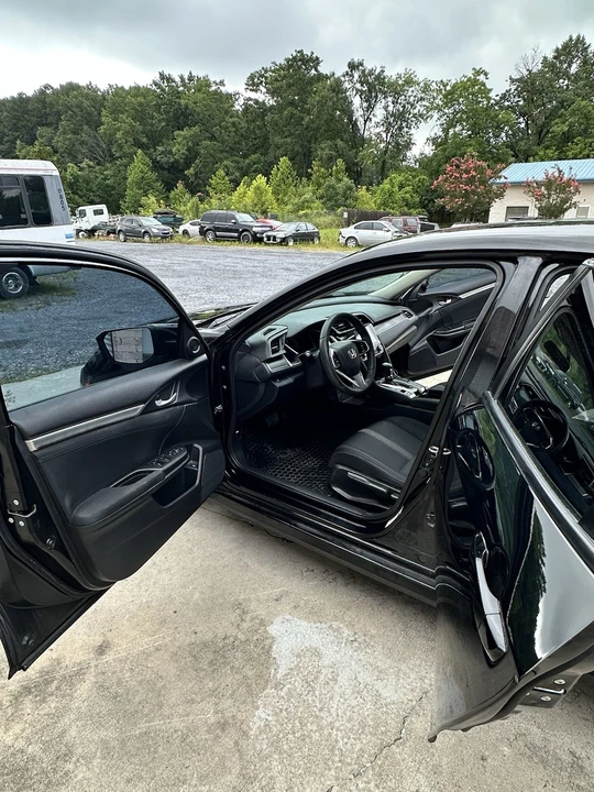 2016 Honda Civic 10th Gen - Image 6 of 17