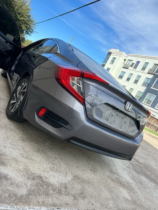 2016 Honda Civic 10th Gen - Image 13 of 21