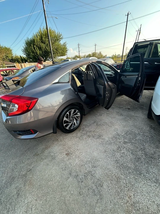2016 Honda Civic 10th Gen - Image 17 of 21