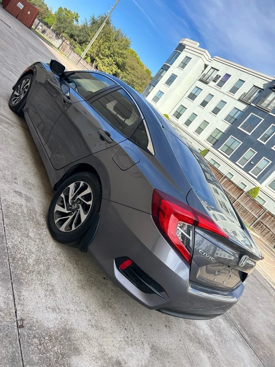 2016 Honda Civic 10th Gen - Image 8 of 21