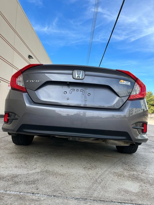 2016 Honda Civic 10th Gen - Image 14 of 21