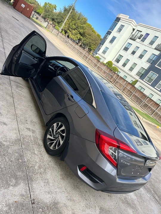 2016 Honda Civic 10th Gen - Image 12 of 21