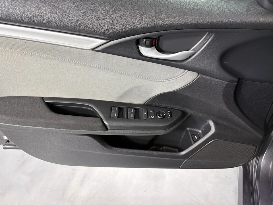2016 Honda Civic 10th Gen - Image 11 of 25