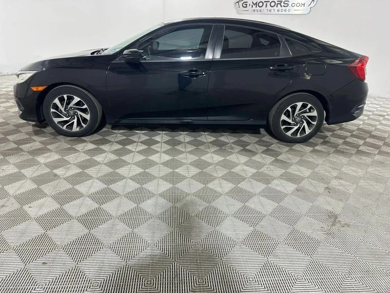2016 Honda Civic 10th Gen - Image 3 of 12