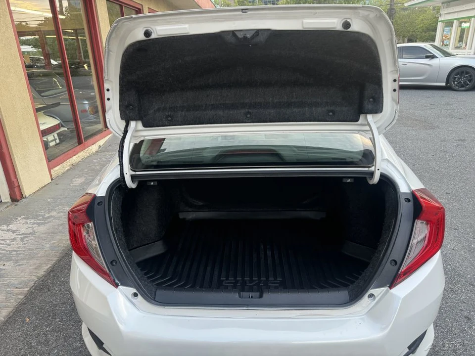 2016 Honda Civic 10th Gen - Image 20 of 24