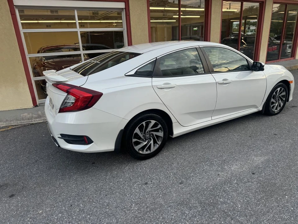 2016 Honda Civic 10th Gen - Image 14 of 24