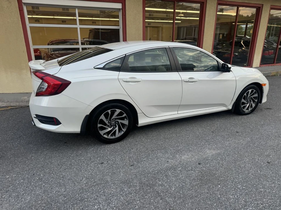 2016 Honda Civic 10th Gen - Image 13 of 24