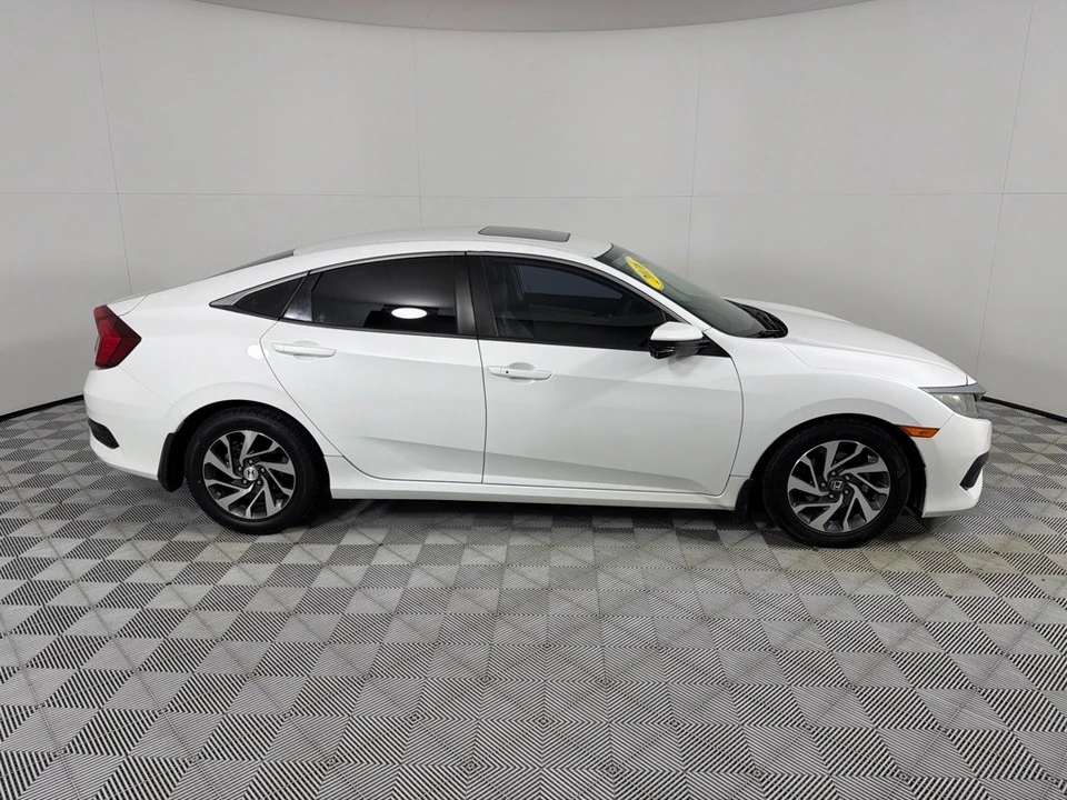 2016 Honda Civic 10th Gen - Image 4 of 24