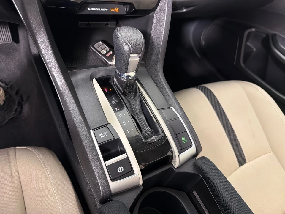 2016 Honda Civic 10th Gen - Image 16 of 24