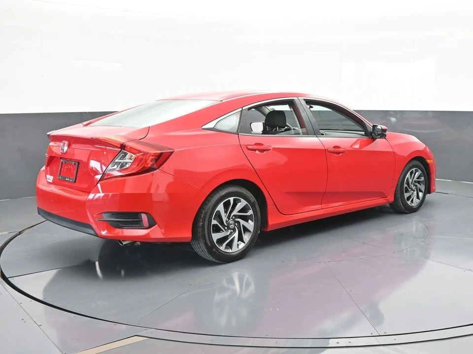 2016 Honda Civic 10th Gen - Image 6 of 12