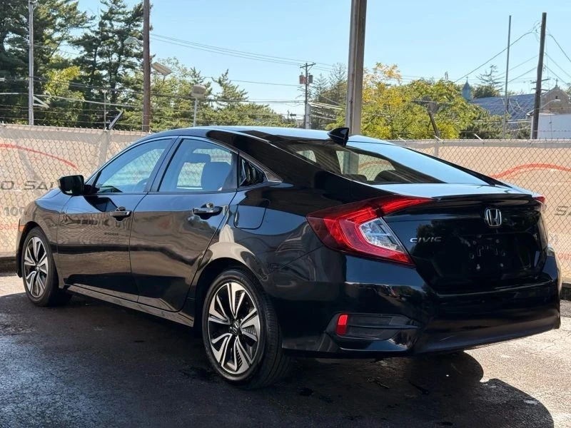2016 Honda Civic 10th Gen - Image 9 of 12