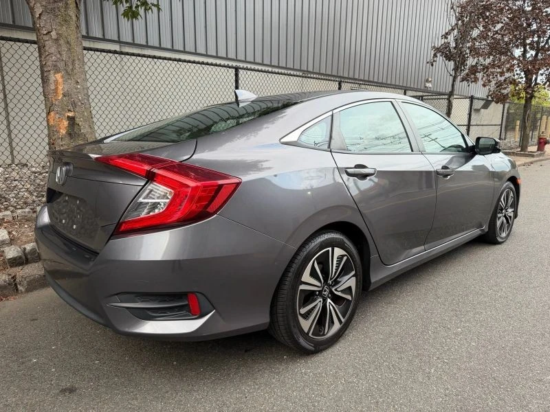 2016 Honda Civic 10th Gen - Image 7 of 12