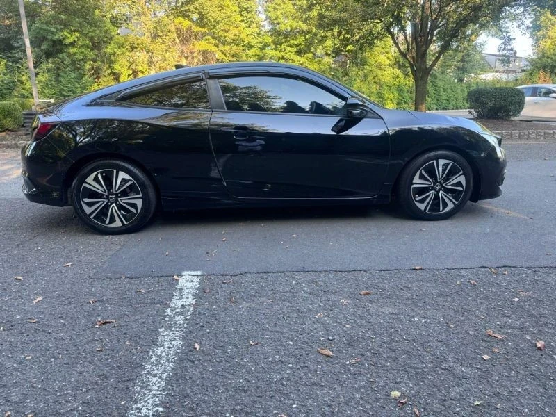 2016 Honda Civic 10th Gen - Image 8 of 12