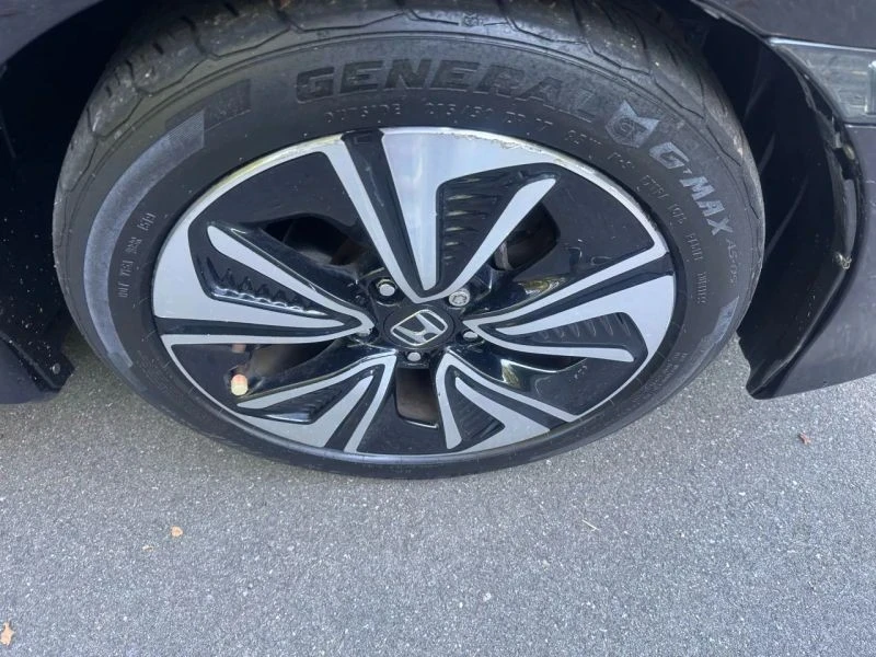 2016 Honda Civic 10th Gen - Image 9 of 12