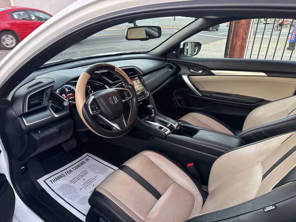 2016 Honda Civic 10th Gen - Image 16 of 21