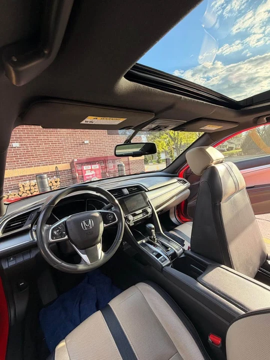2016 Honda Civic 10th Gen - Image 13 of 19