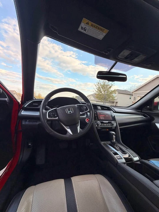 2016 Honda Civic 10th Gen - Image 17 of 19