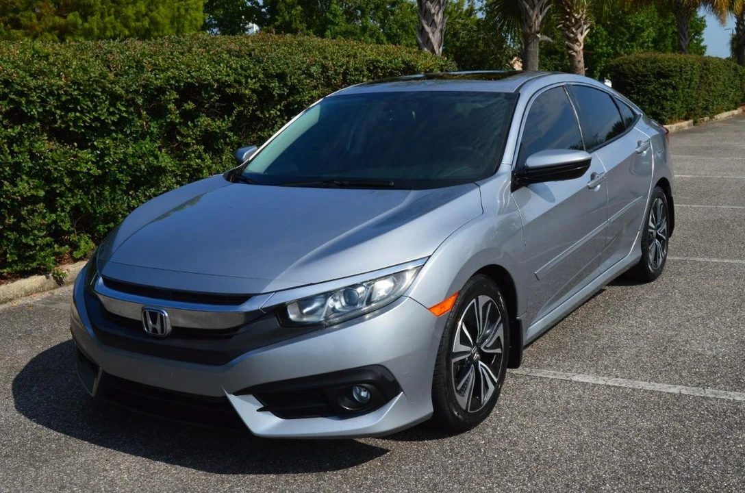 2016 Honda Civic 10th Gen - Image 9 of 29