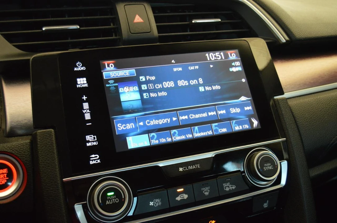 2016 Honda Civic 10th Gen - Image 19 of 29