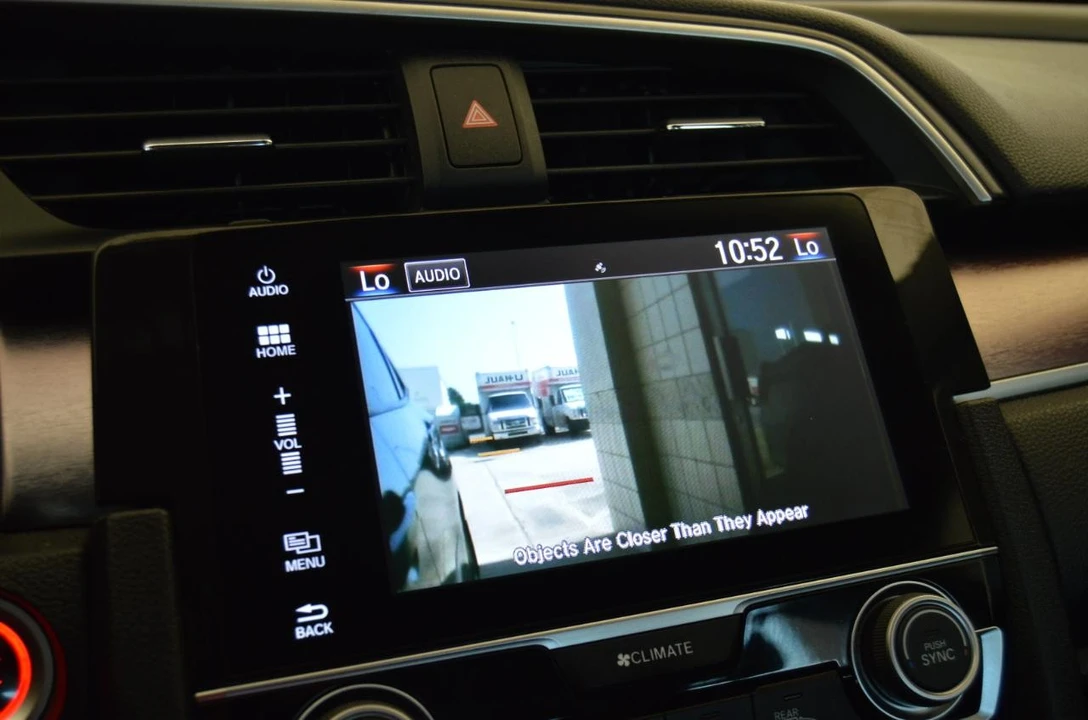 2016 Honda Civic 10th Gen - Image 21 of 29
