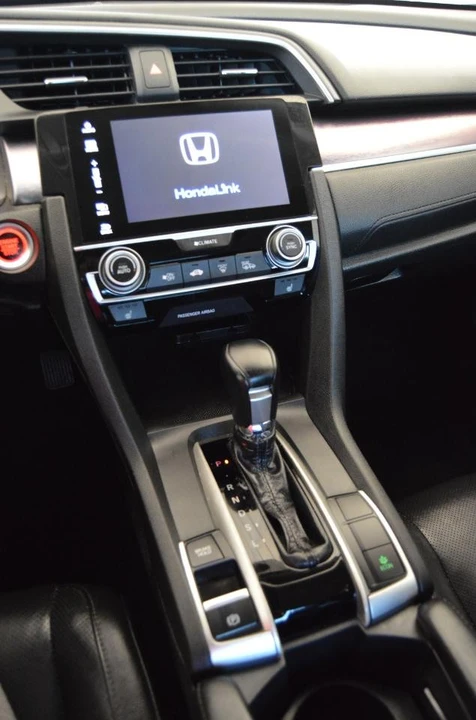2016 Honda Civic 10th Gen - Image 18 of 29