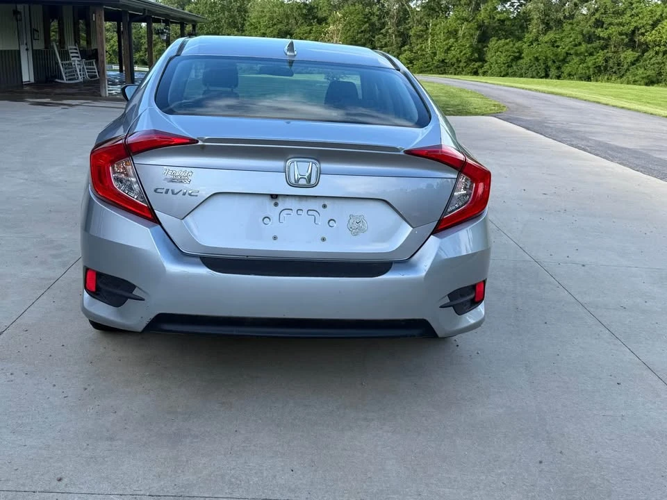 2016 Honda Civic 10th Gen - Image 4 of 6