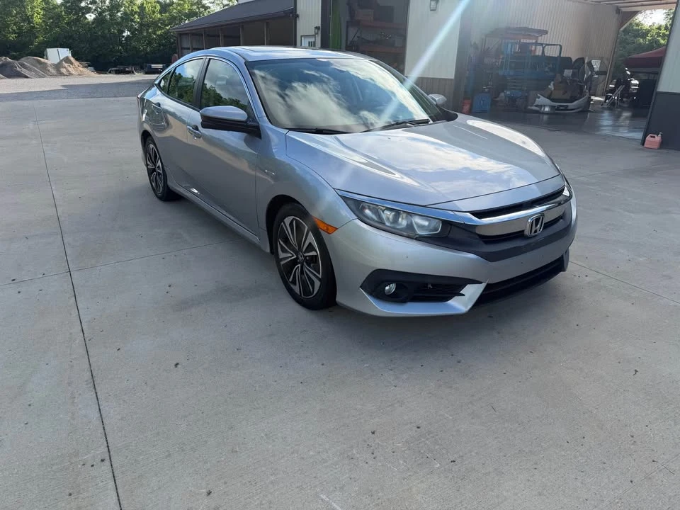 2016 Honda Civic 10th Gen - Image 3 of 6