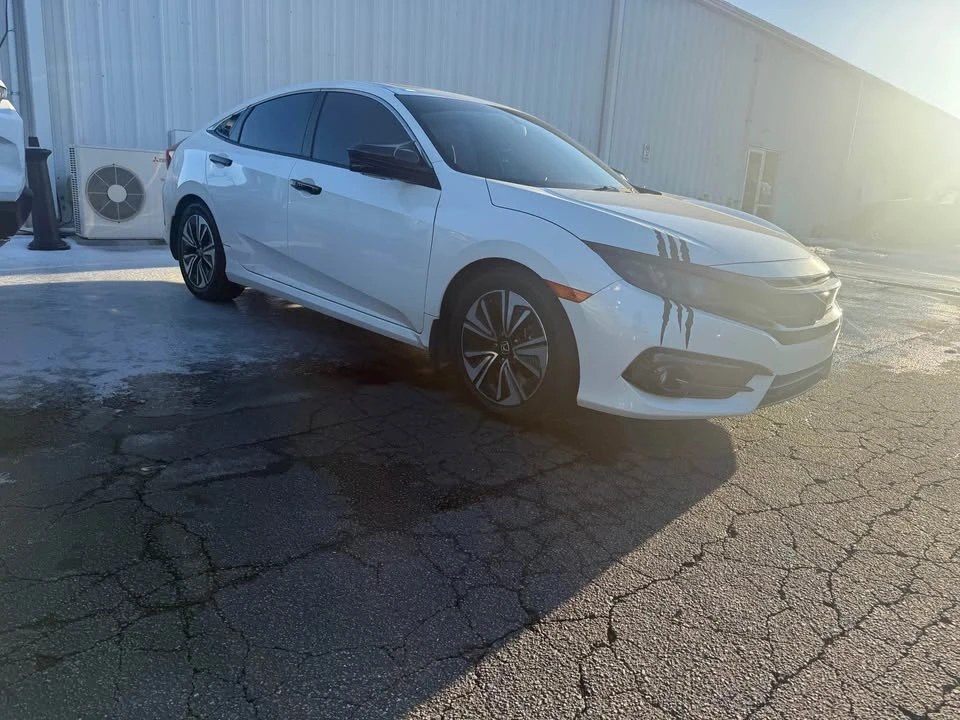 2016 Honda Civic 10th Gen - Image 2 of 9