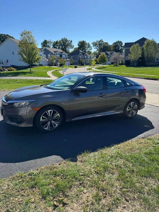 2016 Honda Civic 10th Gen - Image 5 of 8