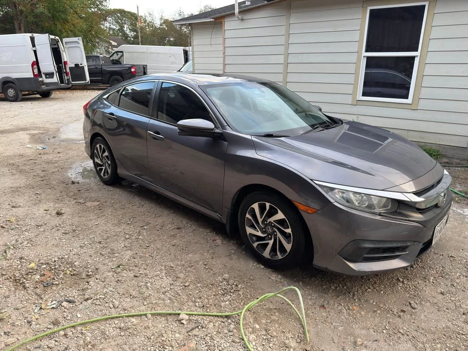 2016 Honda Civic 10th Gen - Image 2 of 5