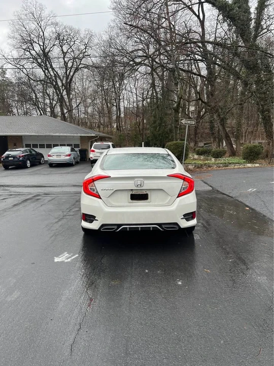 2016 Honda Civic 10th Gen - Image 5 of 13