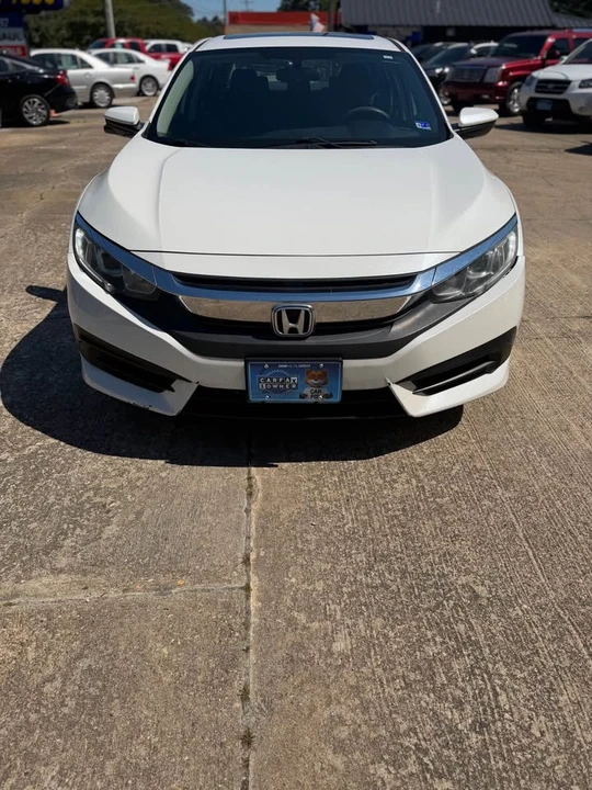 2016 Honda Civic 10th Gen - Image 3 of 11