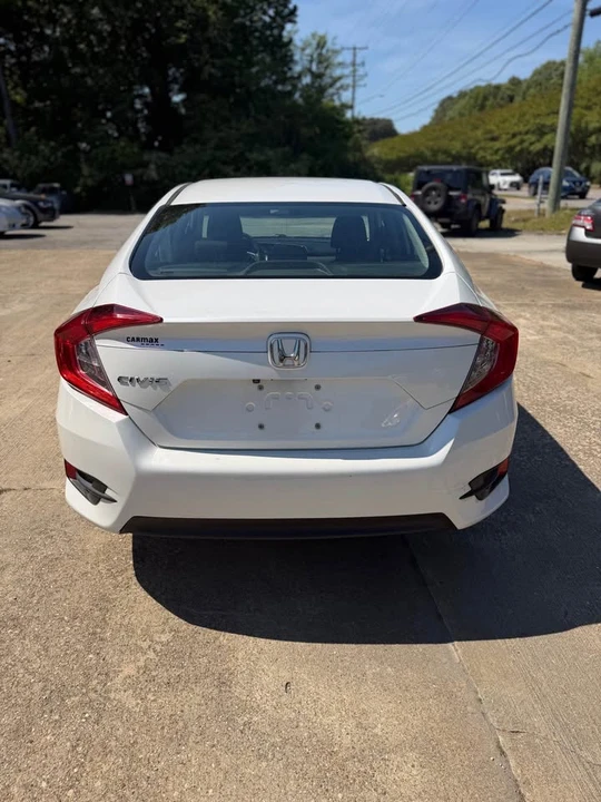 2016 Honda Civic 10th Gen - Image 4 of 11