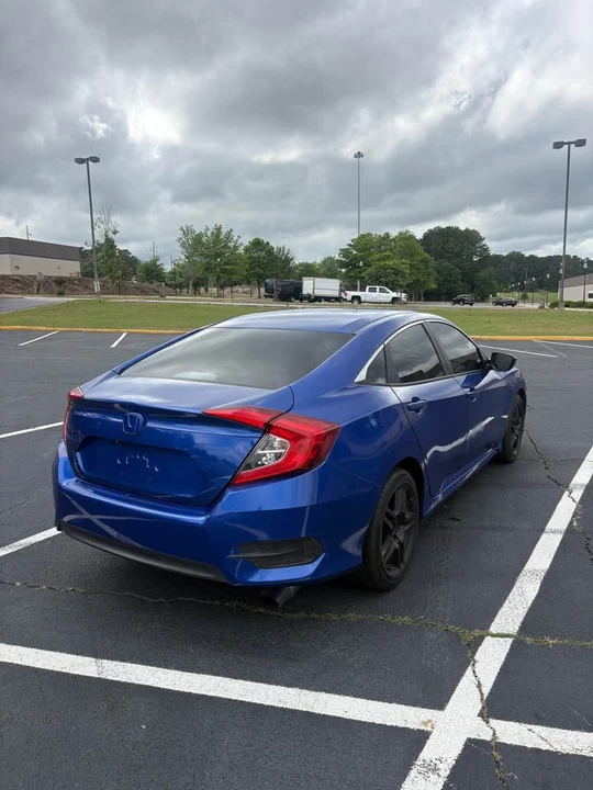 2016 Honda Civic 10th Gen - Image 5 of 10