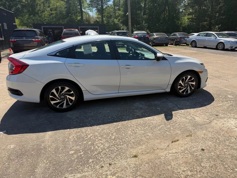 2016 Honda Civic 10th Gen - Image 2 of 11