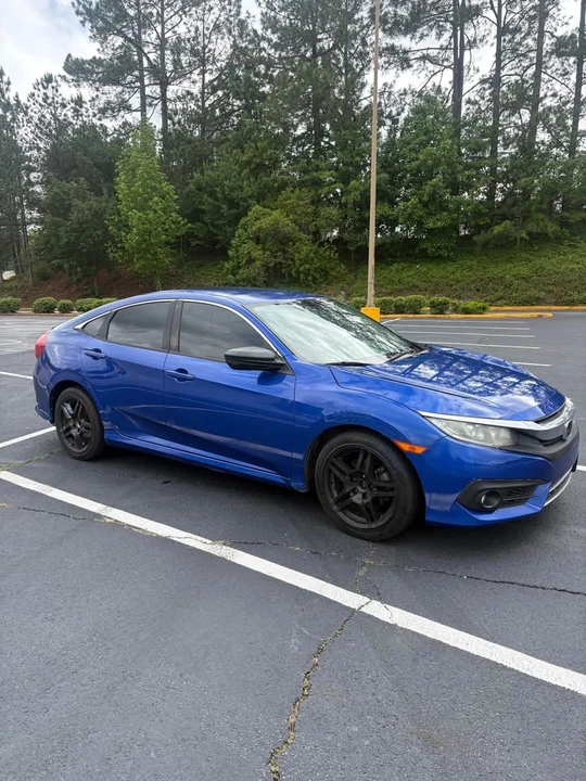 2016 Honda Civic 10th Gen - Image 3 of 10