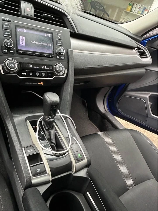 2016 Honda Civic 10th Gen - Image 8 of 11