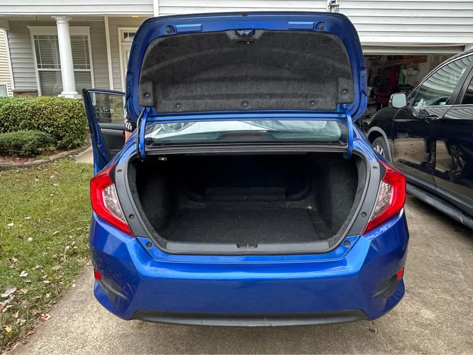 2016 Honda Civic 10th Gen - Image 4 of 11