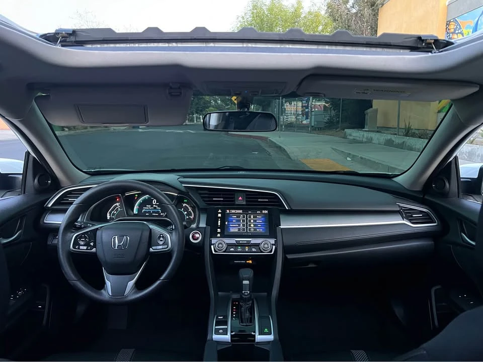 2016 Honda Civic 10th Gen - Image 14 of 17