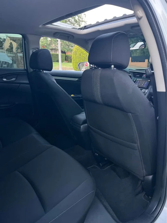2016 Honda Civic 10th Gen - Image 12 of 17
