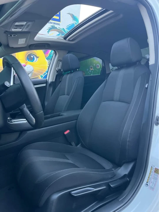 2016 Honda Civic 10th Gen - Image 8 of 17