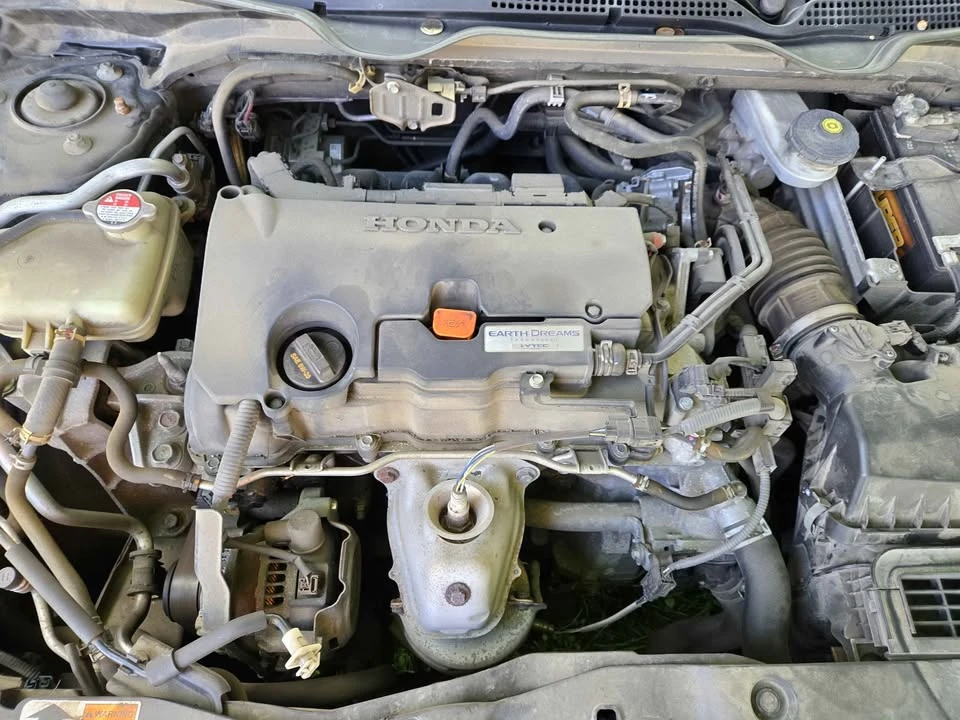 2016 Honda Civic 10th Gen - Image 13 of 17